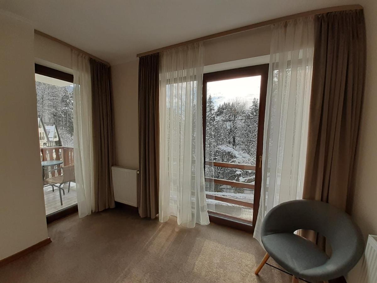 Lanobila Hotel Sinaia Bagian luar foto